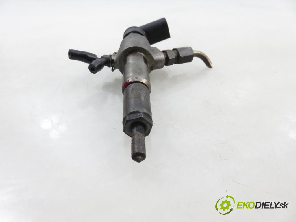 FORD FIESTA V (JH_, JD_) HB 2004 50,00 1.4 TDCi 68 - F6JB 1399,00 vstrekovač 9649574480 (Vstrekovač paliva)