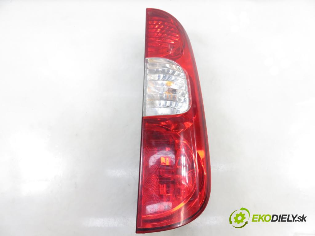 FIAT DOBLO nadwozie wielkoprzestrzenne (MPV) (119_, 223_) KOMBIVAN 2006 62,00 1.3 D Multijet - 223 A9.000 1248,00 Svetlo pravé zadné 51755144