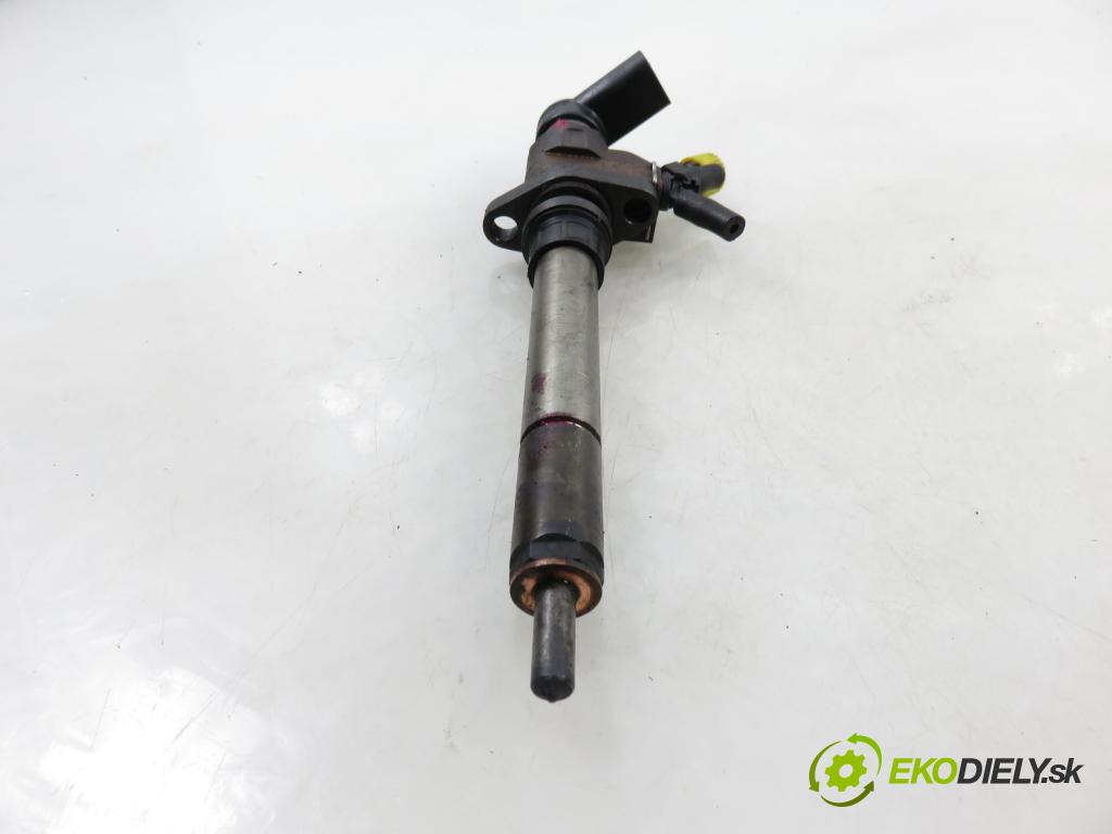 PEUGEOT 307 Break (3E) KOMBI 2004 0,00 2.0 HDi 135 - RHR (DW10BTED4) 1997,00 vstrekovač 9647247280 (Vstrekovač paliva)