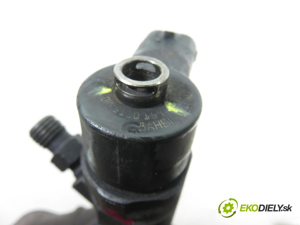 OPEL VECTRA C (Z02) HB 2005 110,00 1.9 CDTI - Z 19 DTH 1910,00 vstrekovač 0445110159 (Vstrekovač paliva)