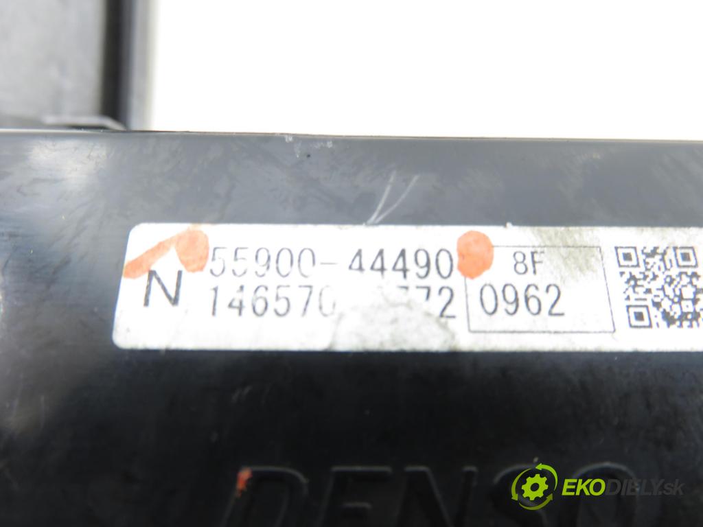 TOYOTA AVENSIS VERSO (_M2_) MINIVAN 2004 85,00 2.0 D (CLM20_) - 1CD-FTV 1995,00 Panel kúrenia KLIMATRONIK 5590044490