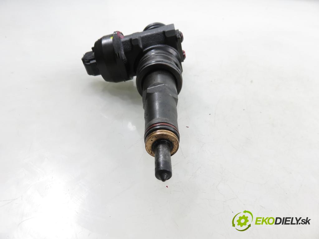 SEAT ALHAMBRA (7V8, 7V9) VAN 2005 96,00 1.9 TDI - ASZ 1896,00 Vstrekovač 038130073BA ; 0414720216 (Vstrekovač paliva)