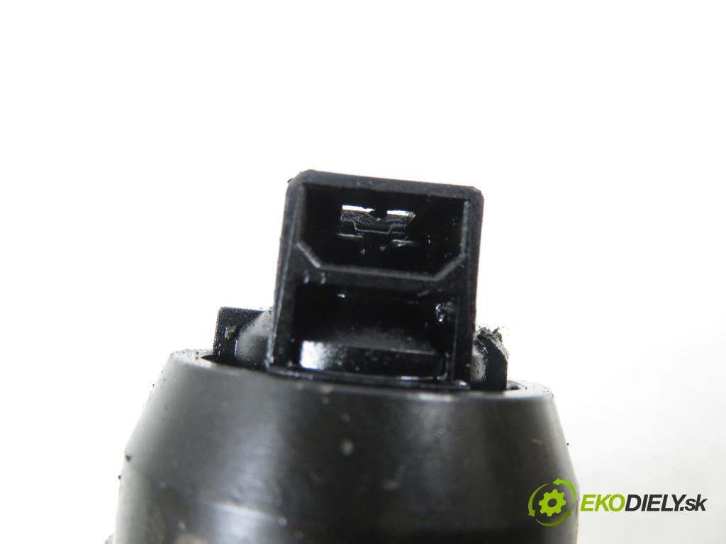 SEAT ALHAMBRA (7V8, 7V9) VAN 2005 96,00 1.9 TDI - ASZ 1896,00 Vstrekovač 038130073BA ; 0414720216 (Vstrekovač paliva)