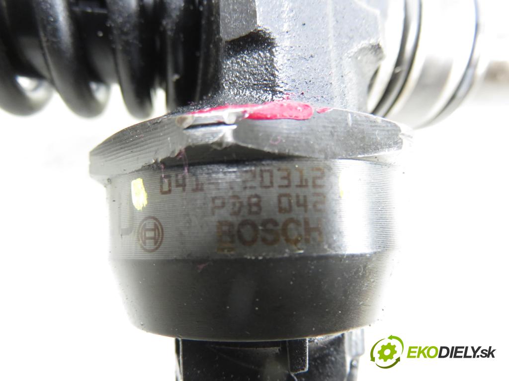 VW PASSAT B5.5 Variant (3B6) KOMBI 2001 96,00 1.9 TDI - AWX 1896,00 Vstrekovač 038130073BQ ; 0414720312 (Vstrekovač paliva)