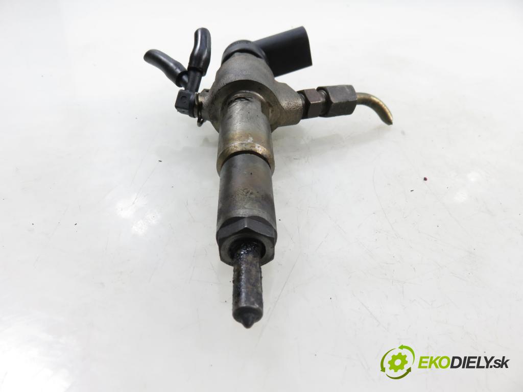 FORD FIESTA V (JH_, JD_) HB 2004 50,00 1.4 TDCi 68 - F6JB 1399,00 vstrekovač 9649574480 (Vstrekovač paliva)