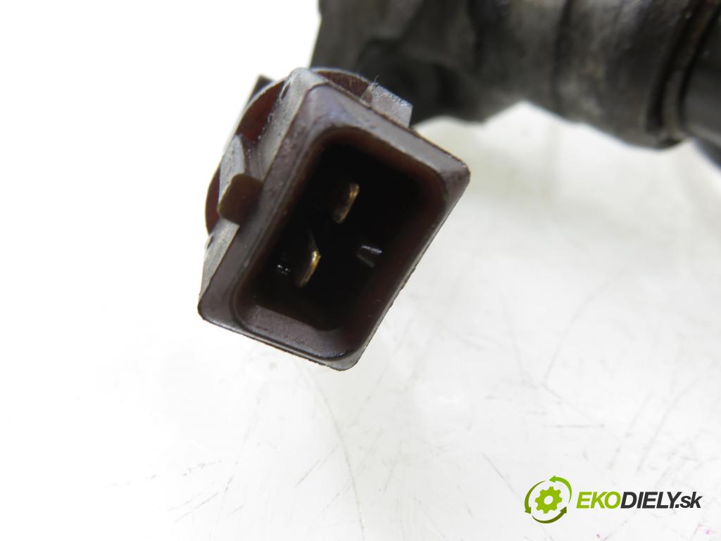 BMW 3 (E46) SEDAN 2000 100,00 320 d 136 - M47 D20 (204D1) 1951,00 Vstrekovacie ventily 0432191527 ; 0432191528 (Vstrekovací ventil)