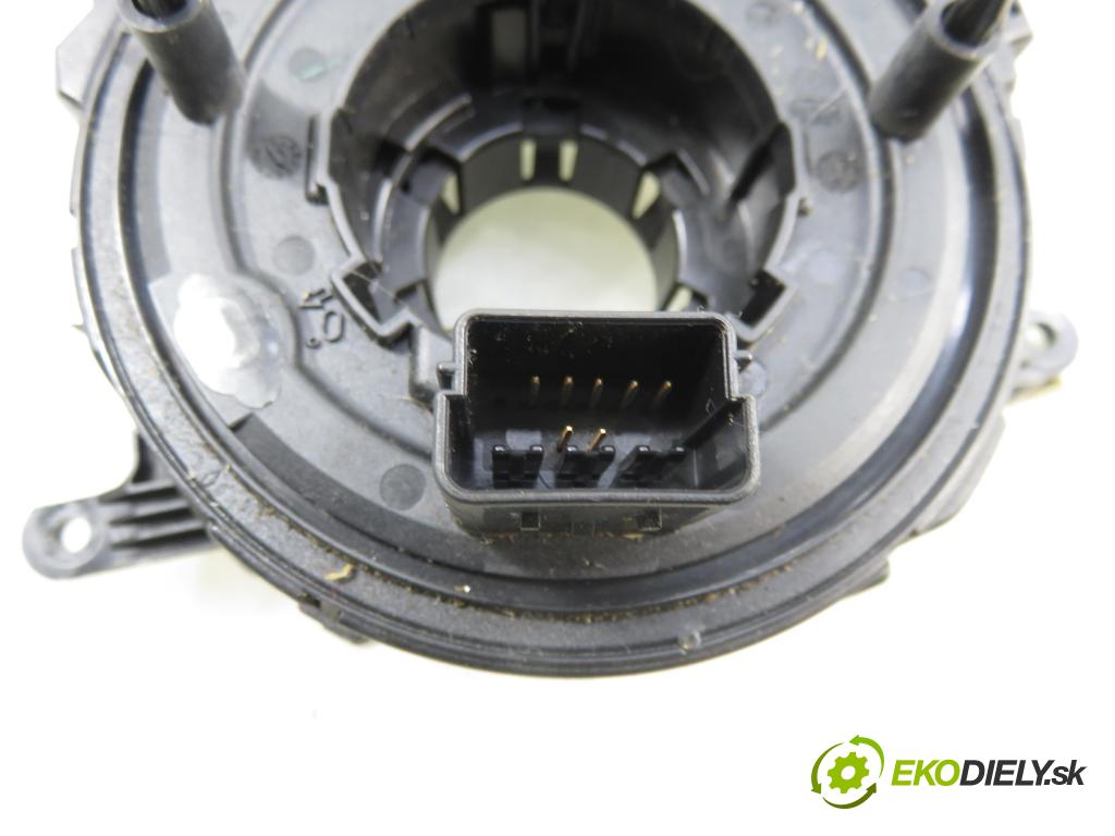 VW GOLF VII Variant (BA5, BV5) KOMBI 2019 850,00 1.6 TDI CR 115 - DGTE 1598,00 PÁSKA: air BAG 5Q1953569