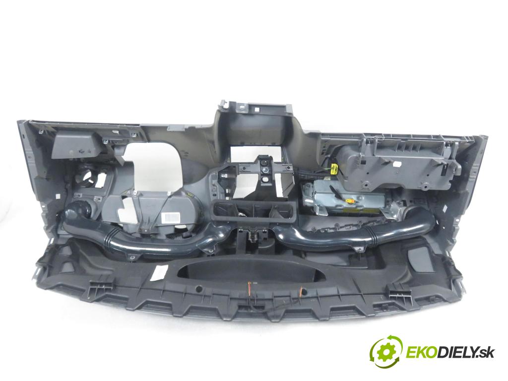 SEAT IBIZA IV (6J5, 6P1) HB 2012 77,00 1.6 TDI - CAYC 1598,00 doska 