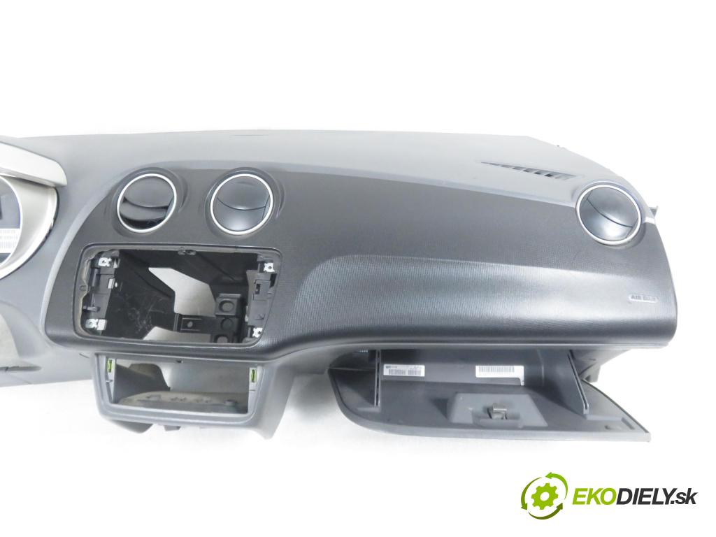 SEAT IBIZA IV (6J5, 6P1) HB 2012 77,00 1.6 TDI - CAYC 1598,00 doska