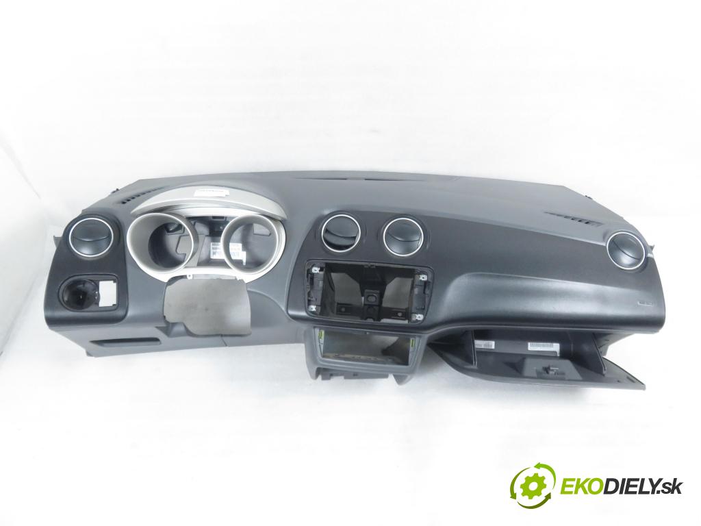 SEAT IBIZA IV (6J5, 6P1) HB 2012 77,00 1.6 TDI - CAYC 1598,00 doska