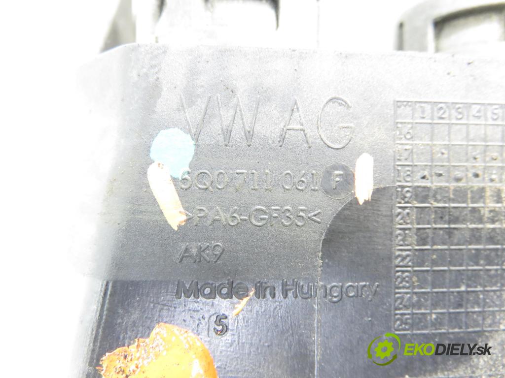 VW GOLF VII Variant (BA5, BV5) KOMBI 2019 850,00 1.6 TDI CR 115 - DGTE 1598,00 ZVEDÁK: 5Q0711265Q ; 5Q0711061F