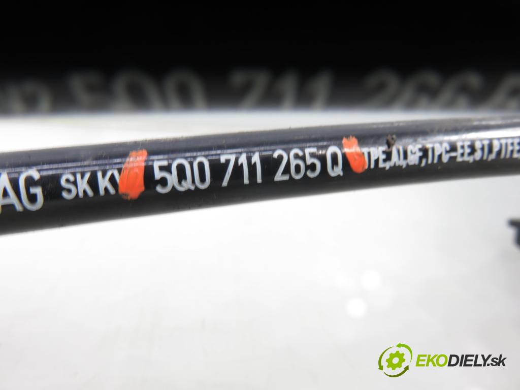 VW GOLF VII Variant (BA5, BV5) KOMBI 2019 850,00 1.6 TDI CR 115 - DGTE 1598,00 ZVEDÁK: 5Q0711265Q ; 5Q0711061F