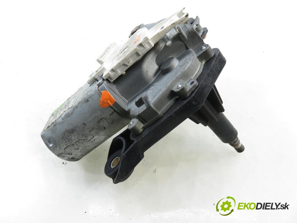 NISSAN MICRA III (K12) HB 2005 48,00 1.5 dCi 65 1461,00 motorek stěrače ZADNÍ: 8200017385D