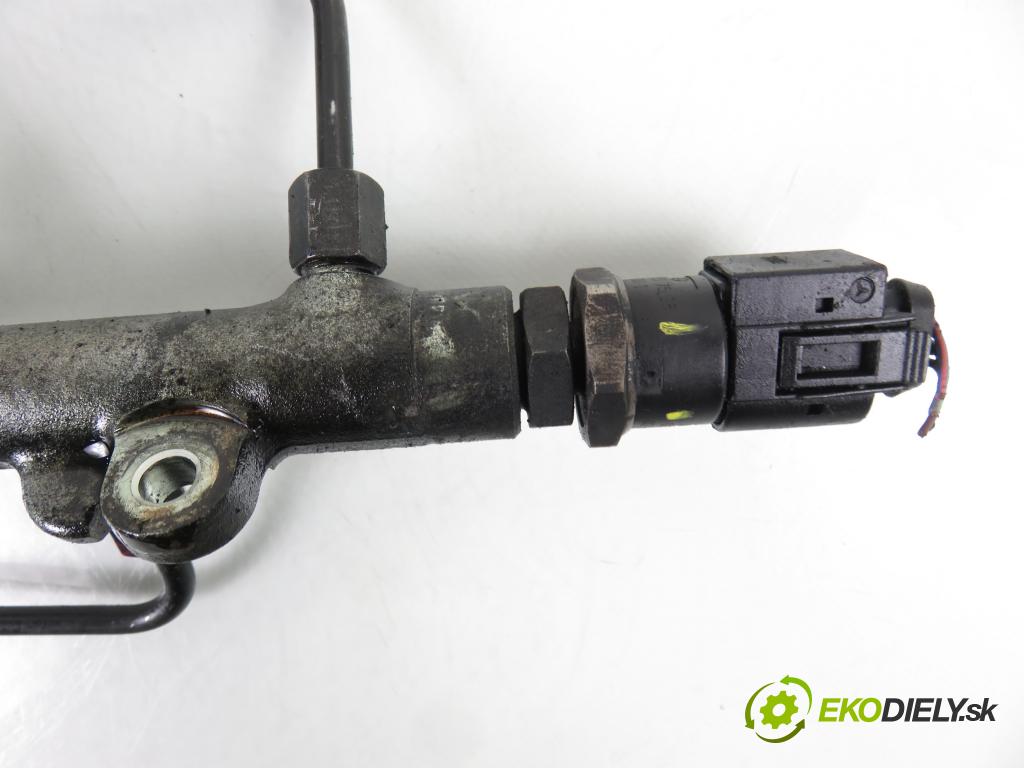 CHRYSLER PT CRUISER (PT_) HB 2002 89,00 2.2 CRD 121 - EDJ 2148,00 Lišta vstrekovacia 6110780149 ; 0445214004 ; 6110700095 (Vstrekovacia lišta)