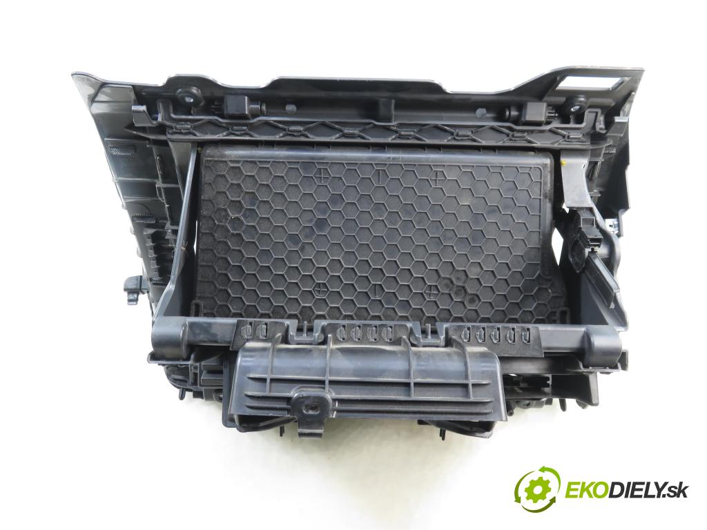 VW GOLF VII Variant (BA5, BV5) KOMBI 2019 850,00 1.6 TDI CR 115 - DGTE 1598,00 Priehradka, kastlík 5G1857097AH