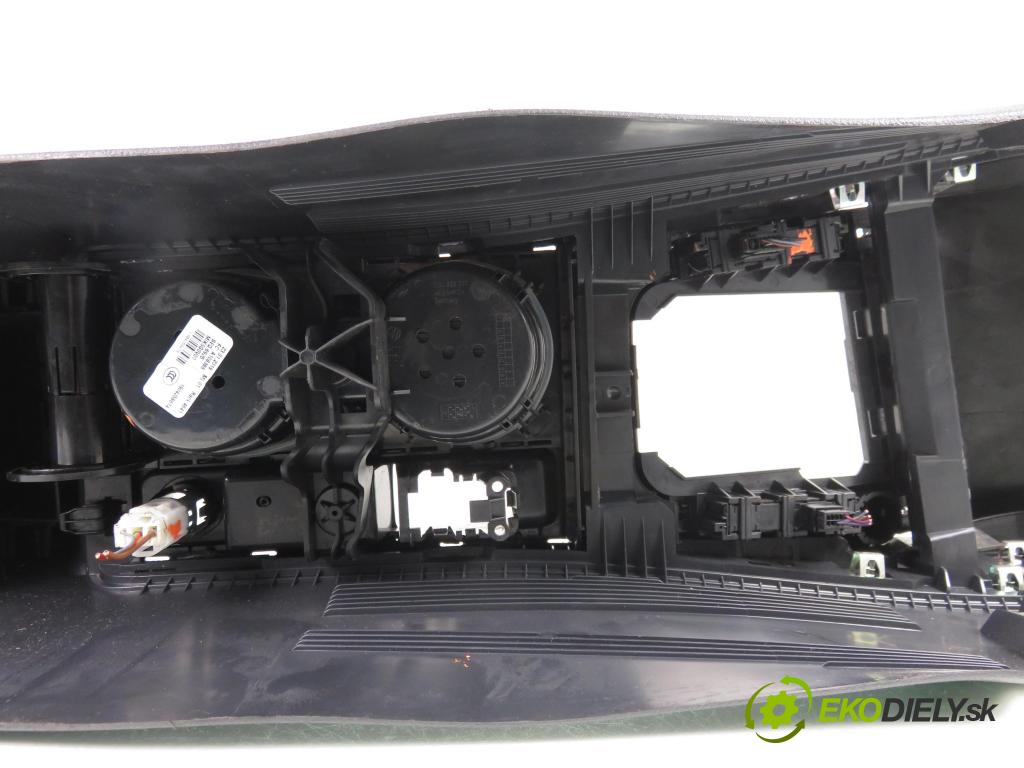 VW GOLF VII Variant (BA5, BV5) KOMBI 2019 850,00 1.6 TDI CR 115 - DGTE 1598,00 Tunel STŘEDNÍ 5G1863241BL