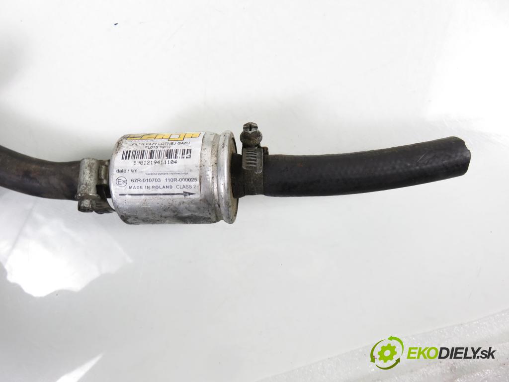 MAZDA TRIBUTE (EP) SUV 2001 0,00 3.0 V6 AWD - AJ 2967,00 Lišta vstrekovacia LPG 09SQ99020023 ; 67R010185