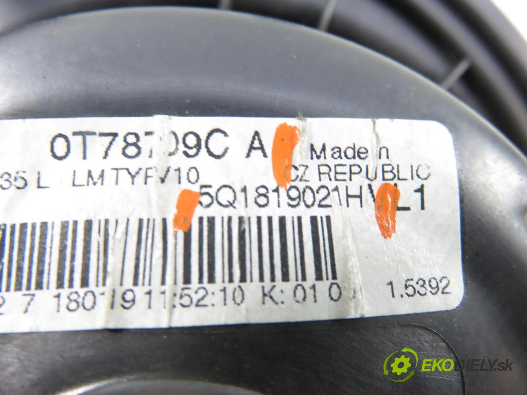 VW GOLF VII Variant (BA5, BV5) KOMBI 2019 850,00 1.6 TDI CR 115 - DGTE 1598,00 Ventilátor vetráku 5Q1819021H ; 5Q0907521C