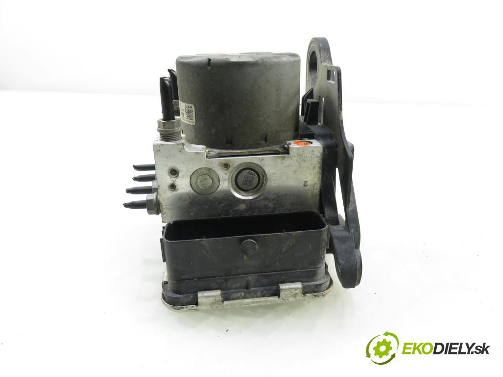 VW GOLF VII Variant (BA5, BV5) KOMBI 2019 850,00 1.6 TDI CR 115 - DGTE 1598,00 pumpa ABS 10091703233 ; 5Q0614517EE (Pumpa ABS)