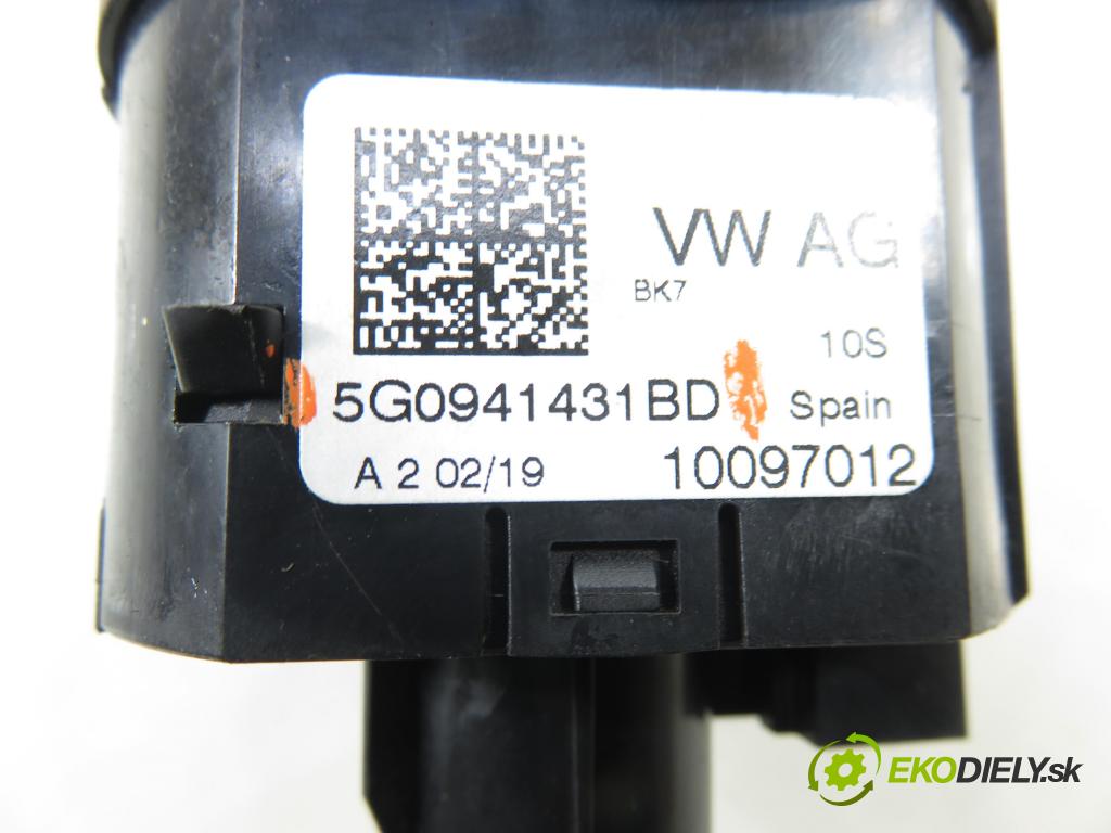 VW GOLF VII Variant (BA5, BV5) KOMBI 2019 850,00 1.6 TDI CR 115 - DGTE 1598,00 prepínač svetlá 5G0941431BD