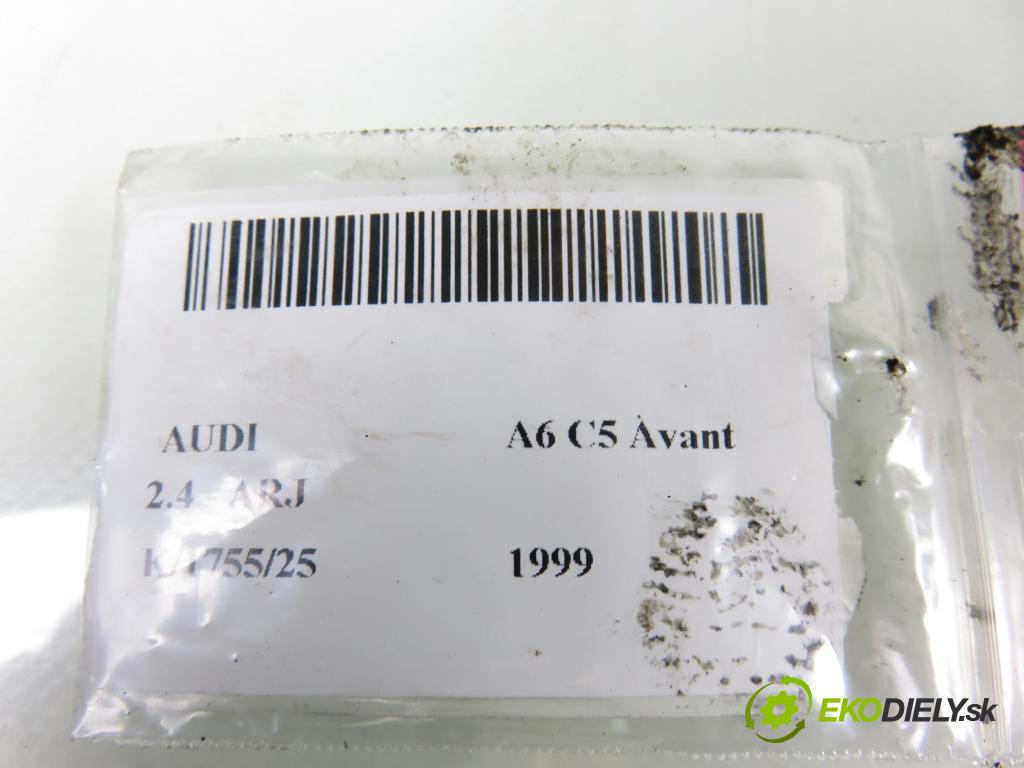 AUDI A6 Avant (4B5, C5) KOMBI 1999 121,00 2.4 - ARJ 2393,00 Uchytenie prevodovky 8D0399113AG