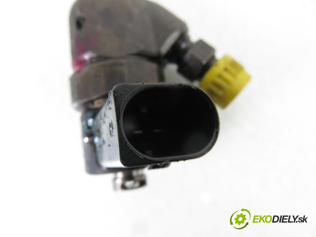 CHRYSLER PT CRUISER (PT_) HB 2002 89,00 2.2 CRD 121 - EDJ 2148,00 vstřikovač 6110700987 ; 0445110072 (Vstřikovač paliva)