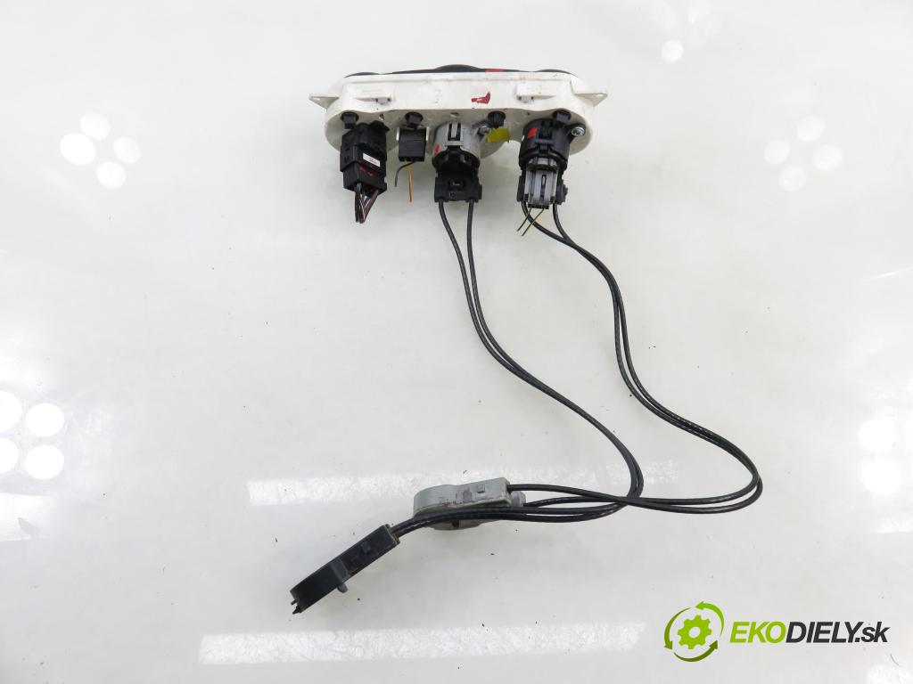 FORD FOCUS (DAW, DBW) HB 2000 96,00 2.0 16V - EDDF 1988,00 Panel kúrenia KLIMATIZACE: 98AB18C419AE