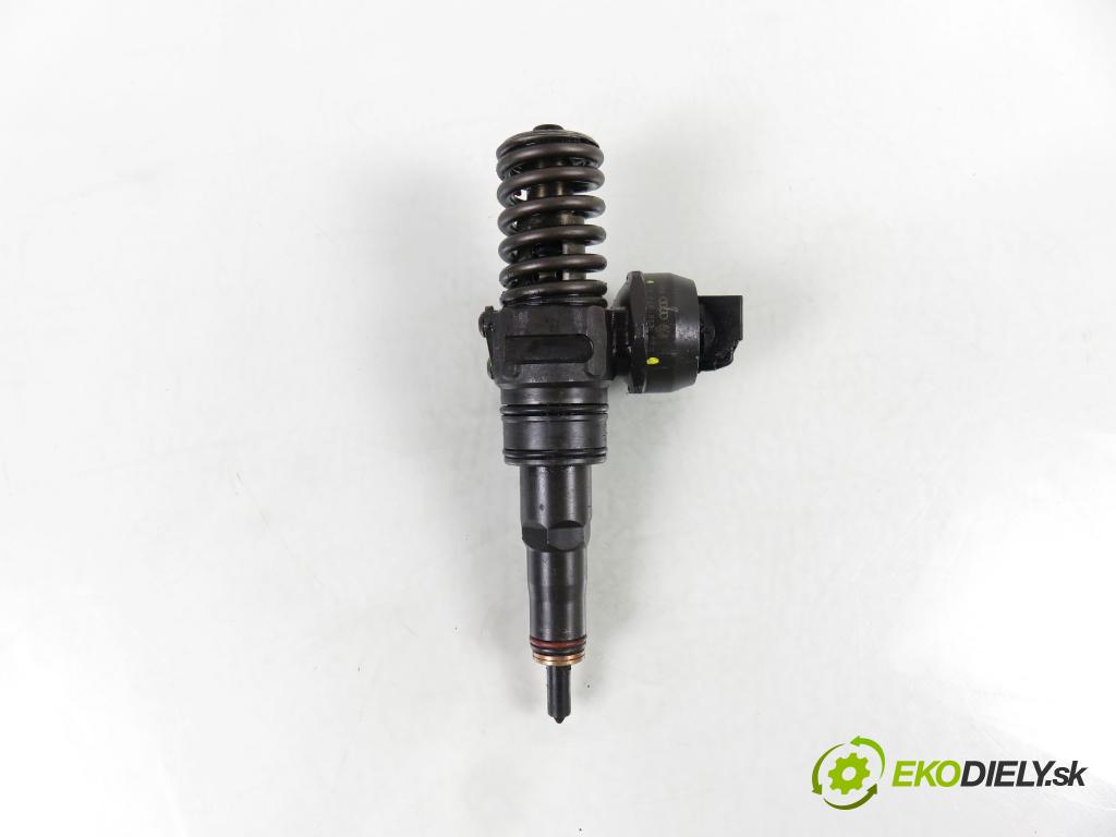 SKODA OCTAVIA I Combi (1U5) KOMBI 2002 74,00 1.9 TDI 4x4 - ATD 1896,00 vstříkovač 038130073AG ; 0414720215 (Vstřikovač paliva)