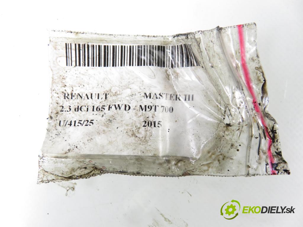 RENAULT MASTER III Platforma / podwozie (EV, HV, UV) KABINA/PLATFORMA 2015 0,00 2.3 dCi 165 FWD - M9T 700 2298,00 vstřikovač 166000372R ; HMLGT5164R (Vstřikovač paliva)