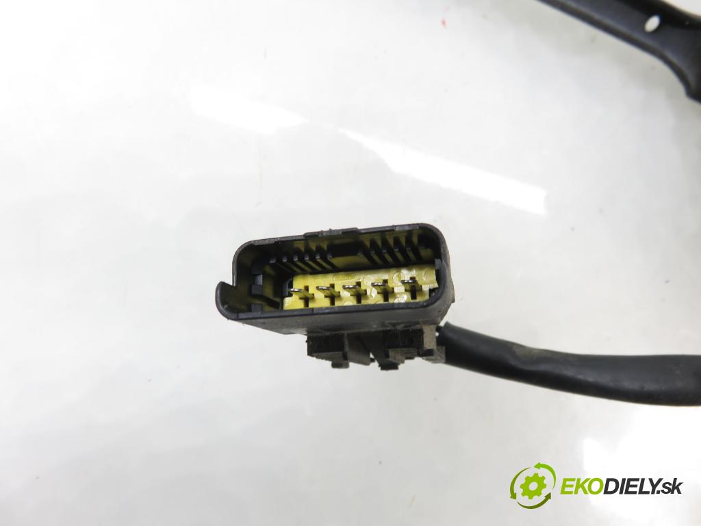 RENAULT TRAFIC II Autobus (JL) BUS 2005 74,00 1.9 dCI 100 (JL0C) - F9Q 760 1870,00 Motorček stieračov