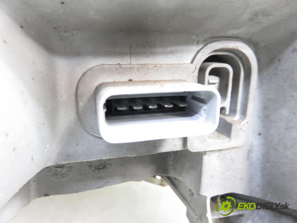 RENAULT MASTER II Skrzynia (FD) FURGON 2006 66,00 2.2 dCI 90 - G9T 750 2188,00 Svetlo PP 8200163518D