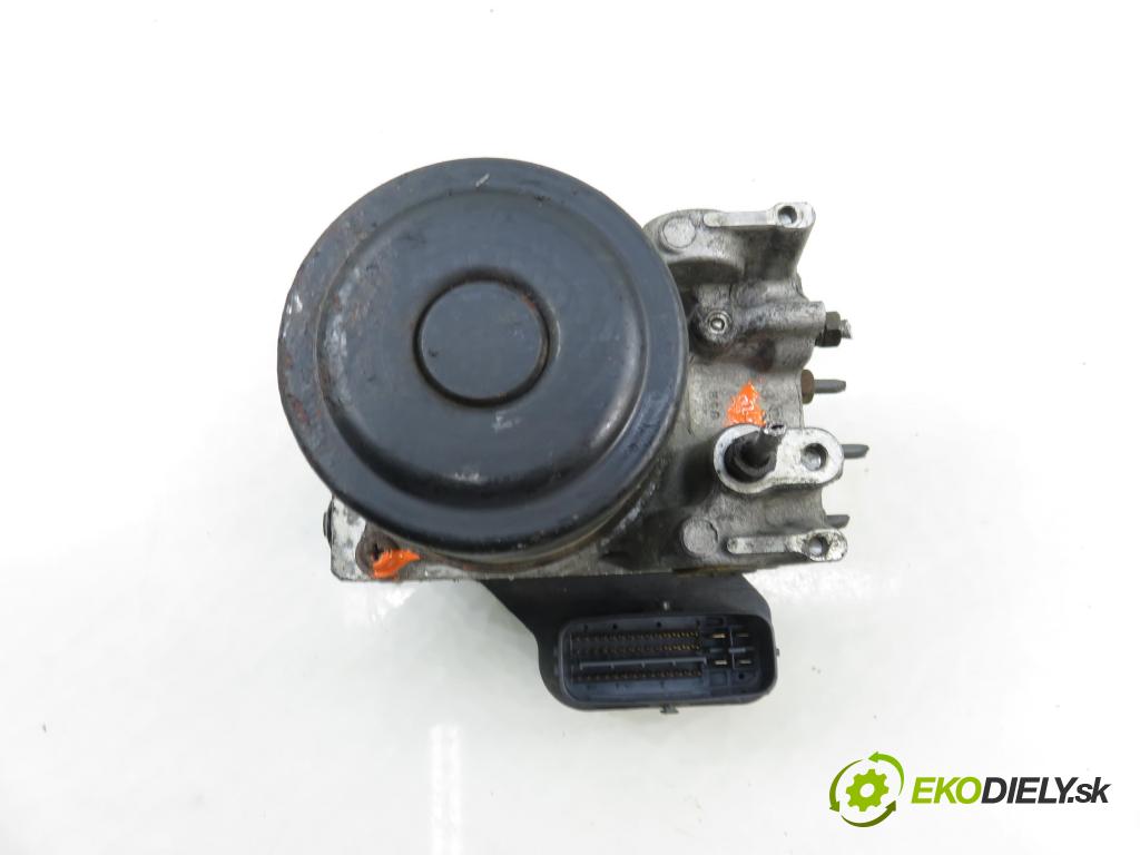 TOYOTA AVENSIS VERSO (_M2_) MINIVAN 2004 85,00 2.0 D (CLM20_) - 1CD-FTV 1995,00 pumpa ABS 8954144150 ; 4454044040 ; 1338007480 (Pumpa ABS)