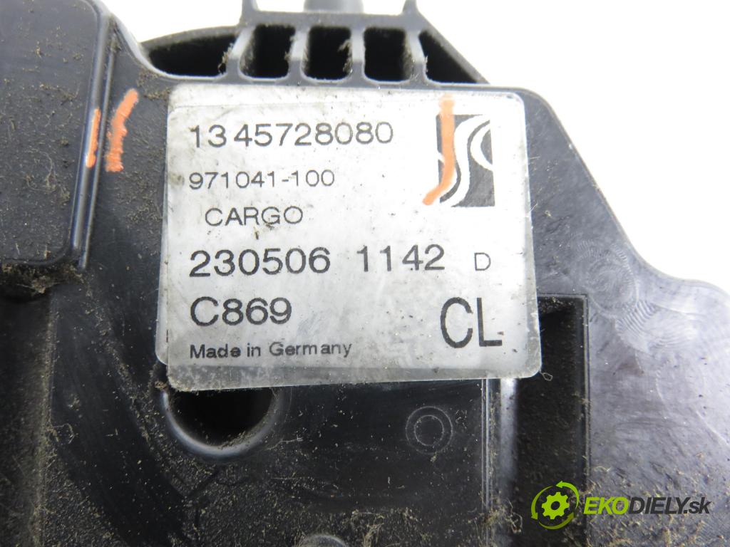 CITROEN JUMPER Skrzynia FURGON 2006 88,00 2.2 HDi 120 - 4HU (P22DTE) 2198,00 zámok dvierka 1345728080