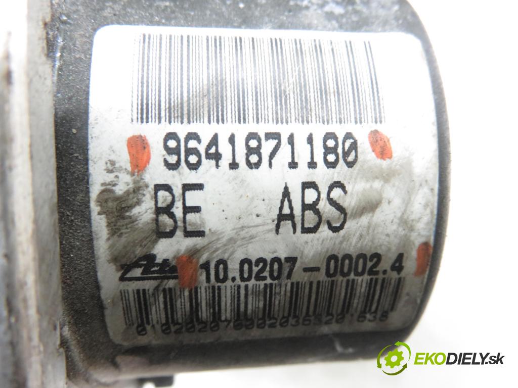 PEUGEOT 206 SW (2E/K) KOMBI 2003 66,00 2.0 HDi - RHY (DW10TD) 1997,00 pumpa ABS 10097011053 ; 10020700024 ; 9641871180 (Pumpa ABS)