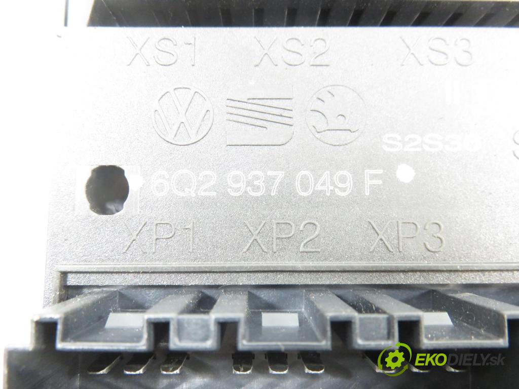 VW POLO (9N_) HB 2009 44,00 1.2 6V 60 - BBM 1198,00 MODUL komfortu 6Q2937049F ; 5WK48218