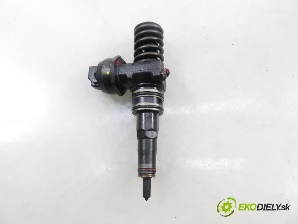 FORD GALAXY (WGR) VAN 2002 85,00 1.9 TDI PD 115 - AUY 1896,00 Vstrekovač 038130073AK ; 0414720038 (Vstrekovač paliva)