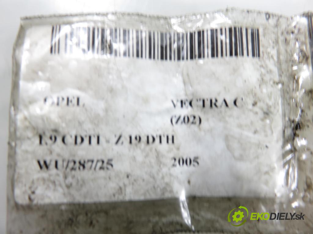 OPEL VECTRA C (Z02) HB 2005 110,00 1.9 CDTI - Z 19 DTH 1910,00 vstrekovač 0445110159 (Vstrekovač paliva)