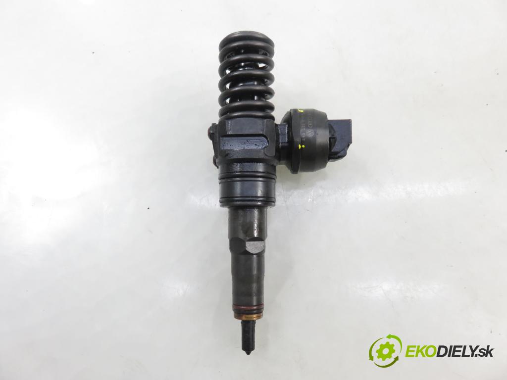 SEAT IBIZA III (6L1) HB 2003 55,00 1.4 TDI 75 - AMF 1422,00 Vstrekovač 045130073T ; 0414720035 (Vstrekovač paliva)