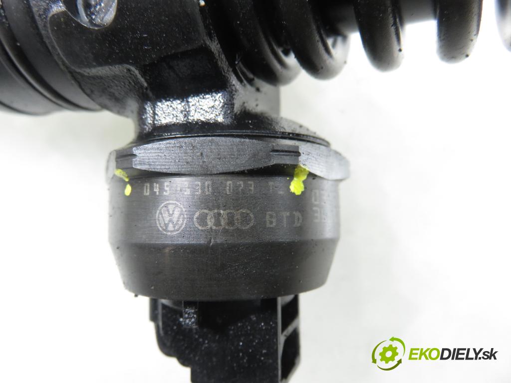 SEAT IBIZA III (6L1) HB 2003 55,00 1.4 TDI 75 - AMF 1422,00 Vstrekovač 045130073T ; 0414720035 (Vstrekovač paliva)