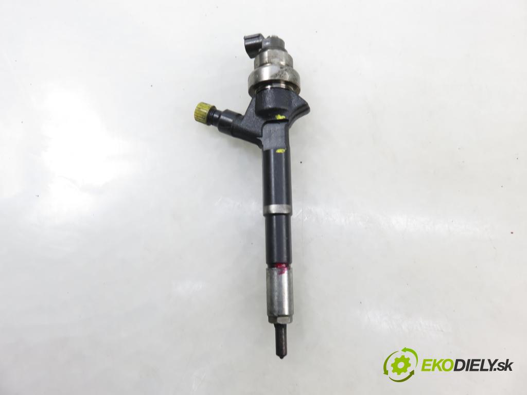 OPEL ASTRA H GTC (L08) HB 2009 81,00 1.7 CDTI - A 17 DTJ 1686,00 vstrekovač 8973762702 (Vstrekovač paliva)