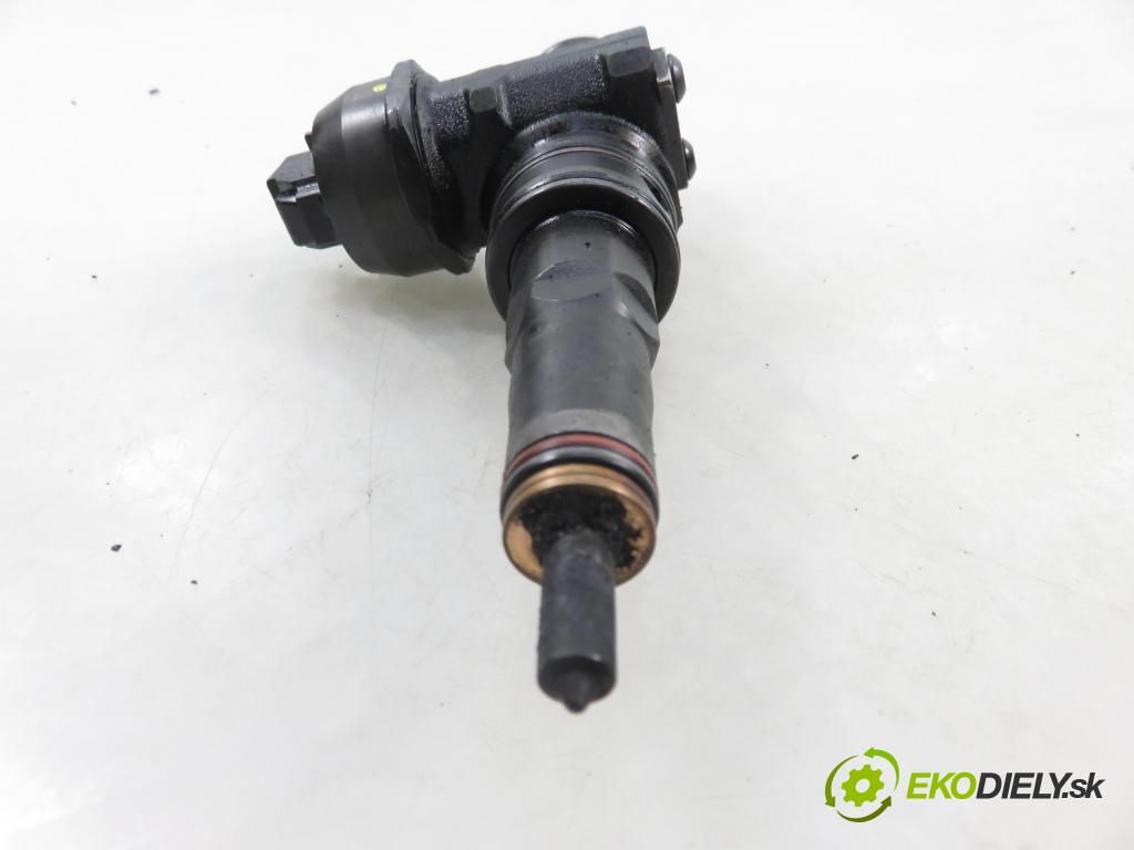 SEAT IBIZA III (6L1) HB 2003 55,00 1.4 TDI 75 - AMF 1422,00 Vstrekovač 045130073T ; 0414720035 (Vstrekovač paliva)