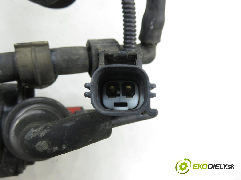 FORD FOCUS (DAW, DBW) HB 2000 96,00 2.0 16V - EDDF 1988,00 lišta vstřikovací 98AG14A390DB ; 0280155820 (Vstřikovací lišta)