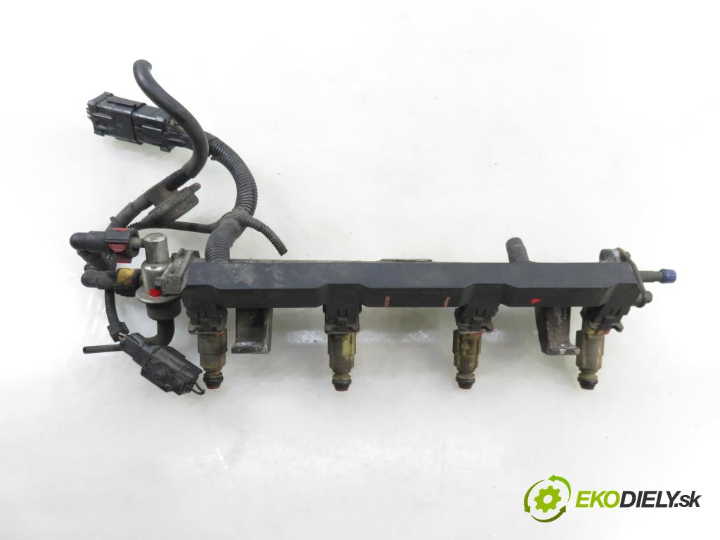 FORD FOCUS (DAW, DBW) HB 2000 96,00 2.0 16V - EDDF 1988,00 lišta vstřikovací 98AG14A390DB ; 0280155820 (Vstřikovací lišta)