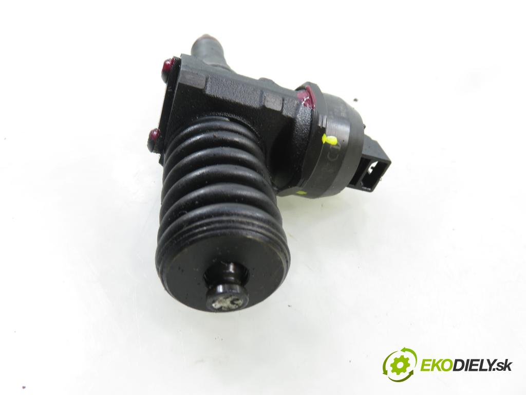 SEAT ALHAMBRA (7V8, 7V9) VAN 2005 96,00 1.9 TDI - ASZ 1896,00 Vstrekovač 038130073BA ; 0414720216 (Vstrekovač paliva)