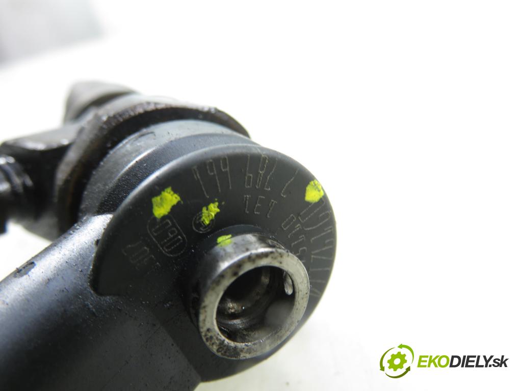 BMW 3 Compact (E46) COMPACT 2002 110,00 320 td 150 - M47 D20 (204D4) 1995,00 vstřikovač 0445110131 ; 7789661 (Vstřikovač paliva)