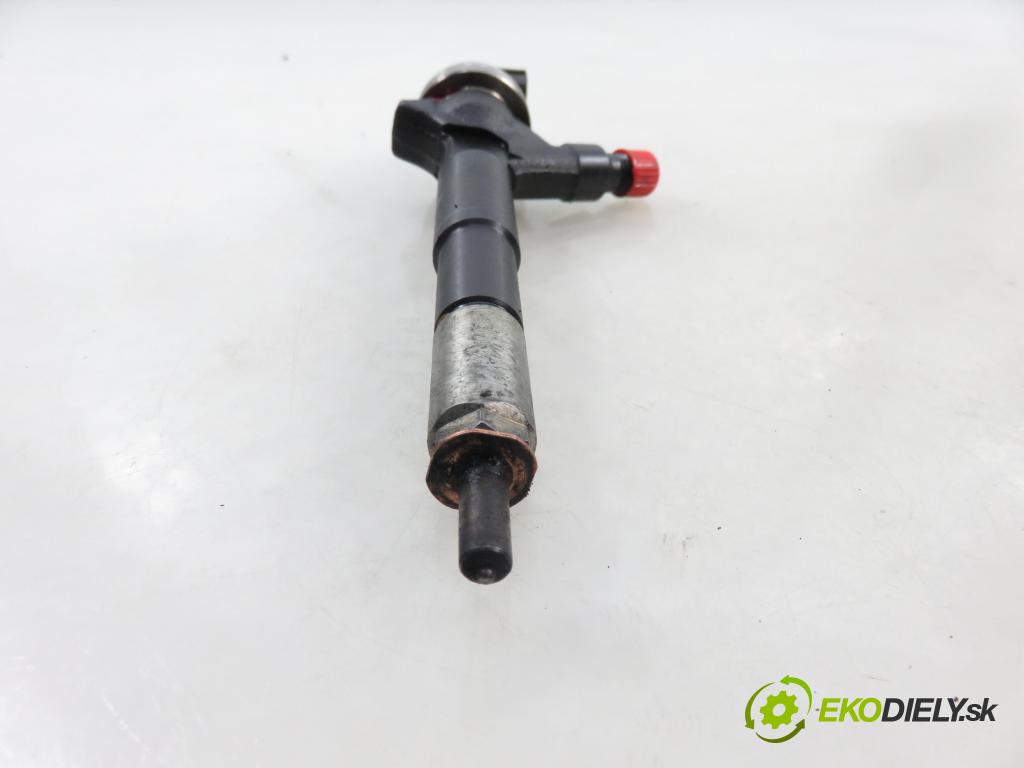 OPEL ASTRA H GTC (L08) HB 2009 81,00 1.7 CDTI - A 17 DTJ 1686,00 vstrekovač 8973762703 (Vstrekovač paliva)