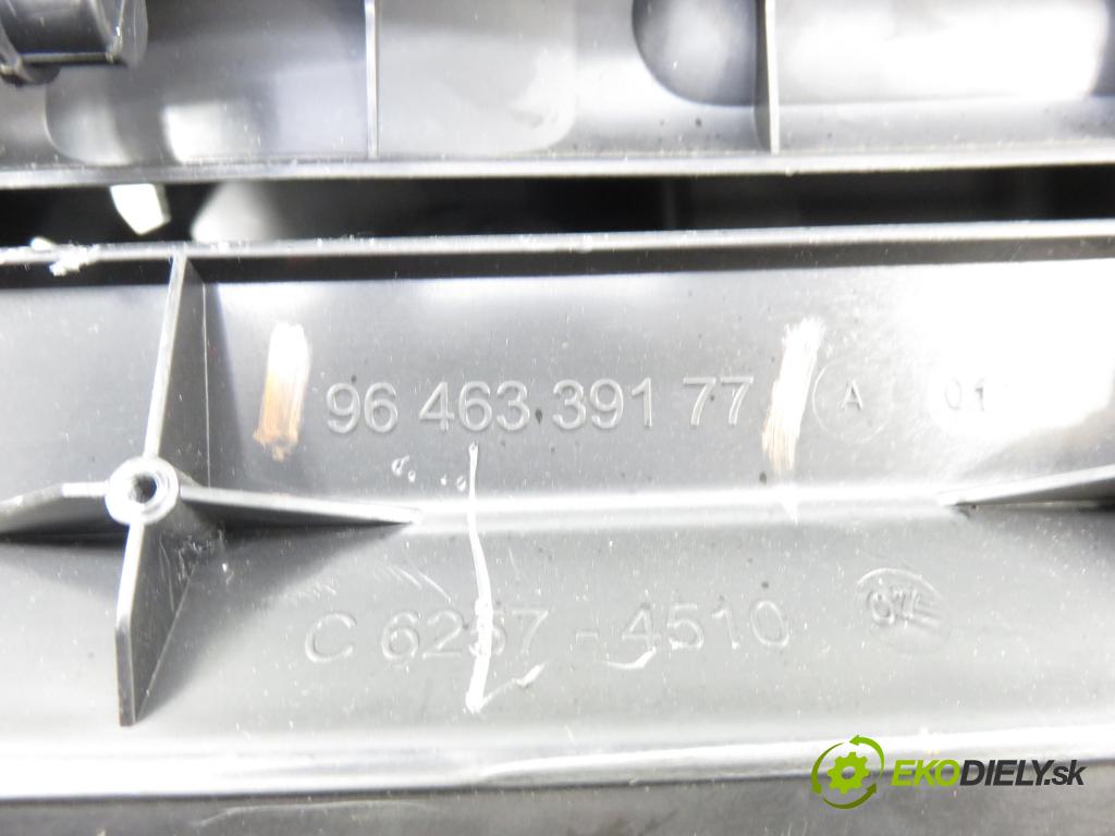 CITROEN C4 I (LC_) HB 2005 66,00 1.6 HDi - 9HX (DV6ATED4) 1560,00 přihrádka kastlík 9646339177