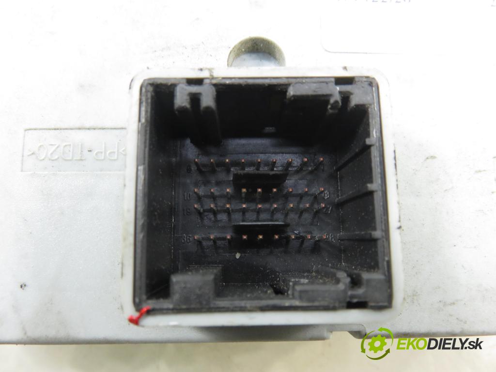 CITROEN JUMPER Skrzynia FURGON 2008 88,00 2.2 HDi 120 - 4HU (P22DTE) 2198,00 MODUL BSI 1361402080