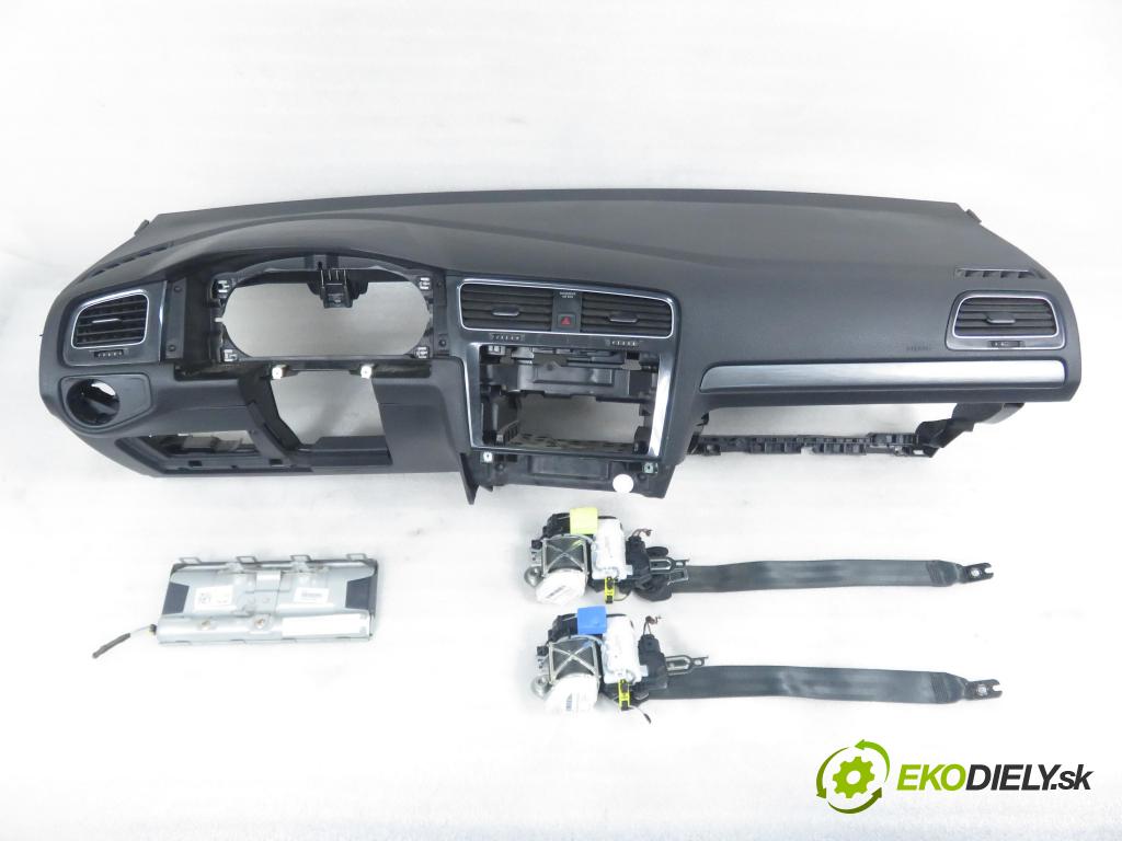 VW GOLF VII Variant (BA5, BV5) KOMBI 2019 850,00 1.6 TDI CR 115 - DGTE 1598,00 doska