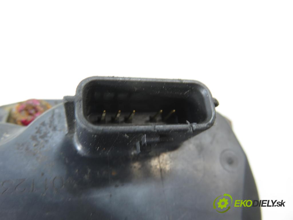 RENAULT MASTER III Platforma / podwozie (EV, HV, UV) KABINA/PLATFORMA 2016 120,00 2.3 dCi 165 FWD - M9T 702 2298,00 VENTIL EGR 8201353607 ; 147109869R